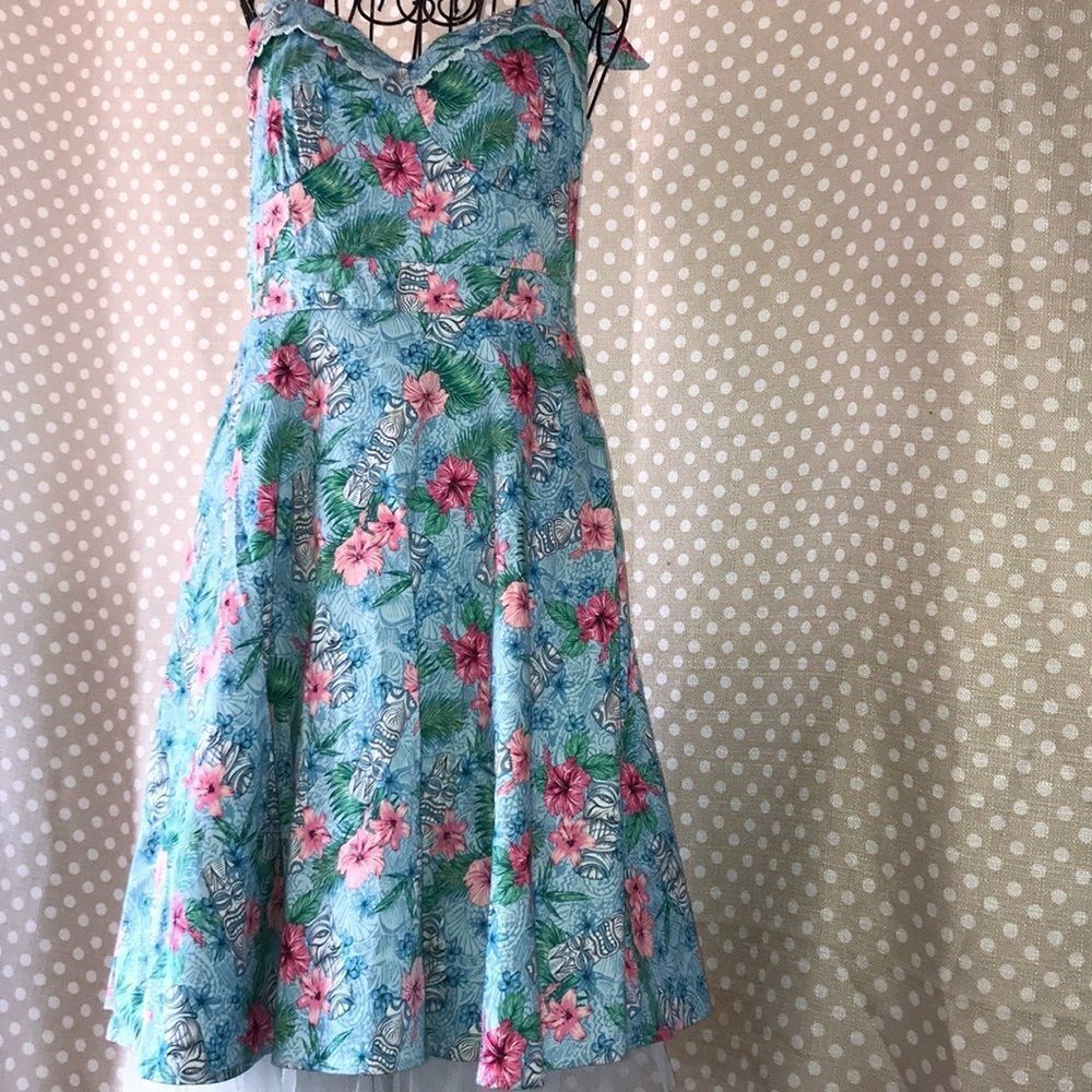 🤩🥳HP🥳🥰 Floral tiki dress